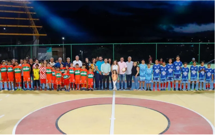 São José da Laje: Programa Municipal Mais Esporte Mais Vida entrega quadra poliesportiva à comunidade 